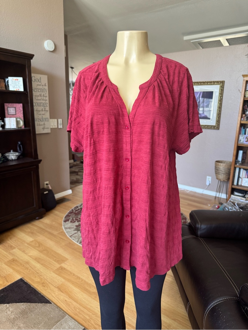 Lane Bryant button front V-neck short sleeve blouse in berry red-size 18/20